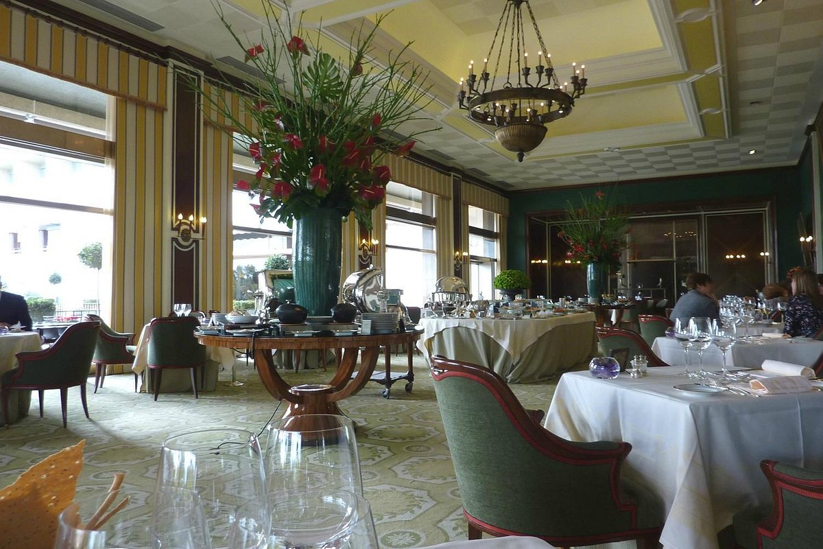 Four Seasons Hotel Ritz